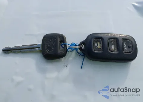 2005 Toyota Camry Le from USA, damaged, VIN 4T1BE32K25U564545